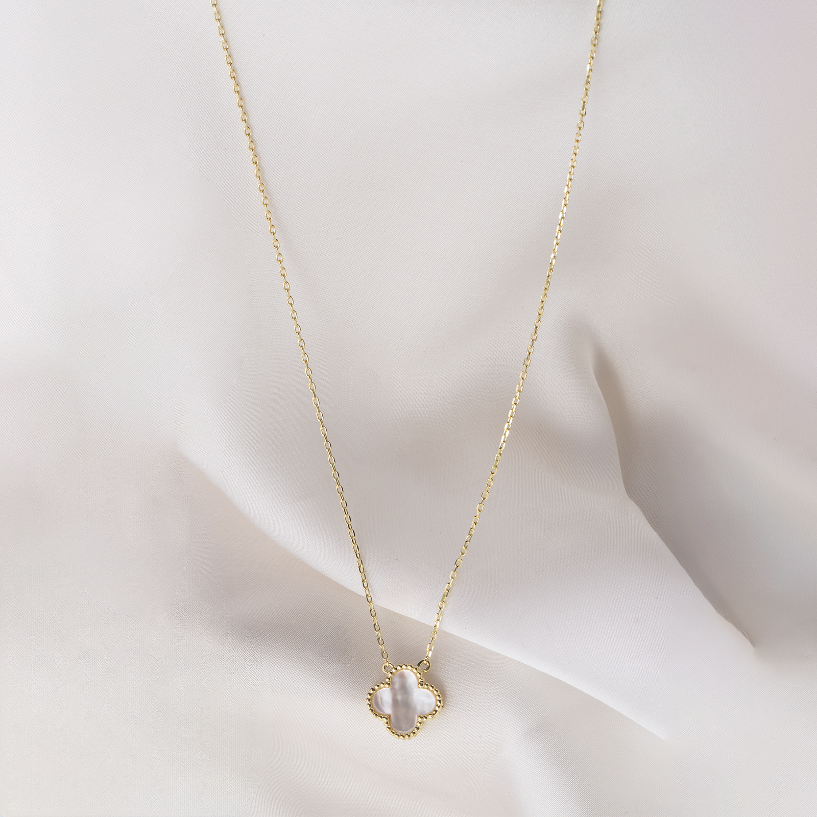 Lustria Pearl Clover Necklace